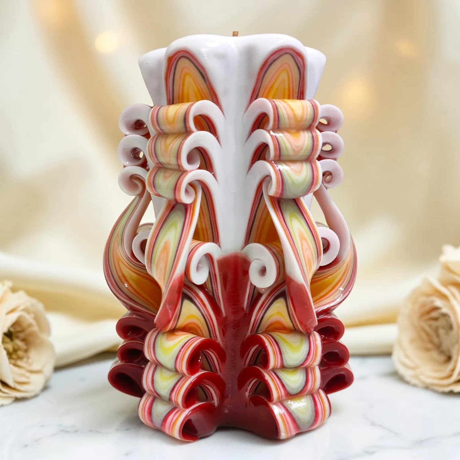 Mahogany Reserve sculpted candle created by the Lumânări Art atelier
